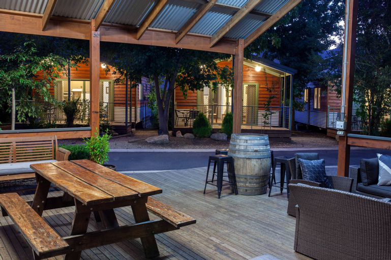 Food & Drinks 4, Big4 Tasman Holiday Parks - Bright, Alpine - East