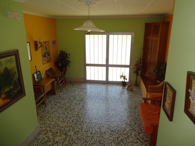 Others 4, Hostal Terraferma, Lleida