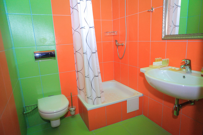 Bathroom 4, Rosa Del Viento, Tuapsinskiy rayon