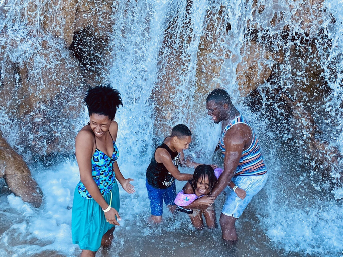 Sport & Beauty 3, Jhadano Villa 3BR Pool Shuttle 3 Mins to Beach