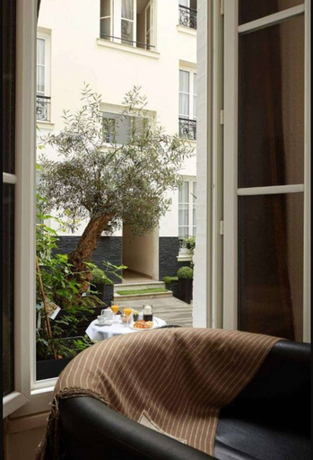 Others 5, Hotel le Twelve, Paris