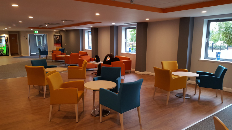 Food & Drinks 5, Holiday Inn Express Birmingham - Castle Bromwich by IHG, Birmingham