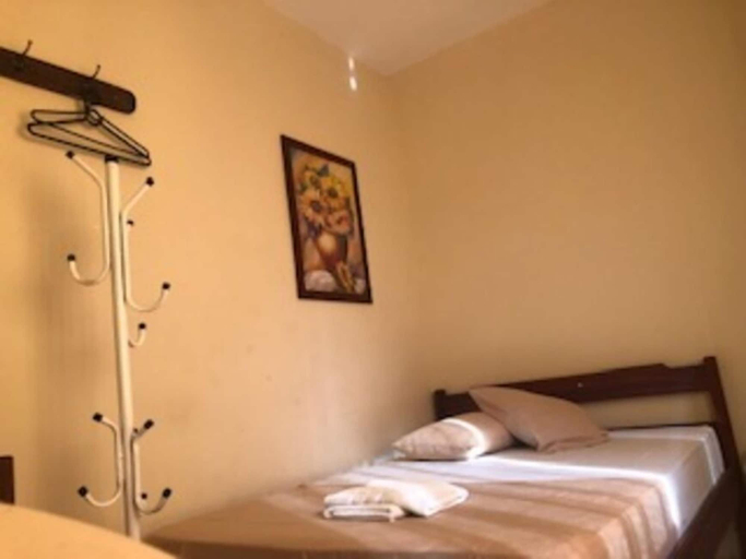 Bedroom 2, Nossa Senhora Aparecida Hotel, Aparecida