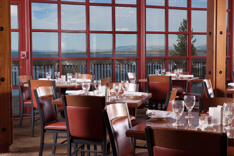 Food & Drinks 5, Grant Village - Inside the Park, Teton