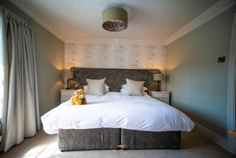 Bedroom 3, Feversham Arms Hotel & Verbena Spa, North Yorkshire
