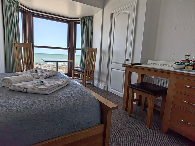 Bedroom 3, The Cardigan Bay Guest House, Ceredigion