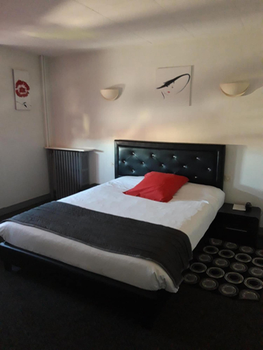 Bedroom 3, Hotel le royal, Haute-Marne