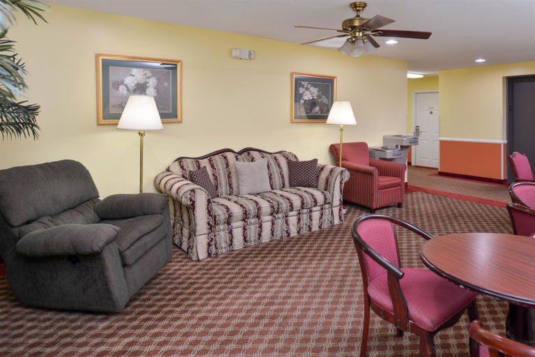 Others 5, Douglas Inn And Suites, Bradley