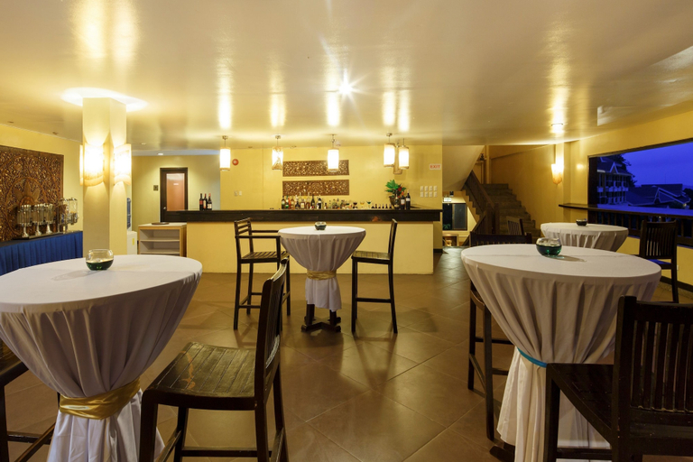 Food & Drinks 4, Alta Vista De Boracay, Malay