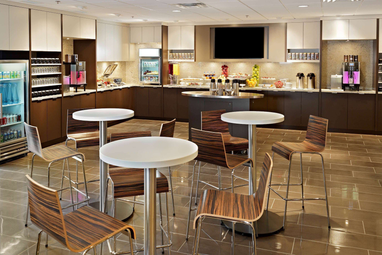 Food & Drinks 5, Wyndham Edmonton Hotel and Conference Centre, Division No. 11