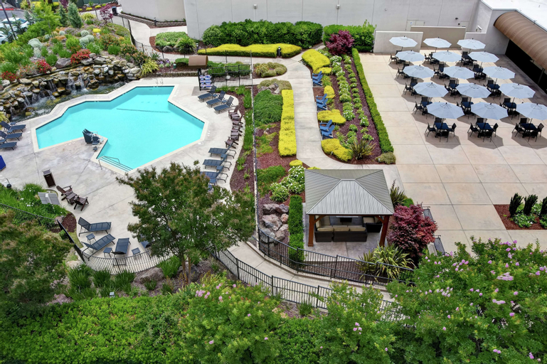 Sport & Beauty 2, DoubleTree by Hilton Hotel Pleasanton at the Club, Alameda