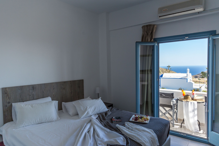 Bedroom 5, Caldera Romantica, South Aegean