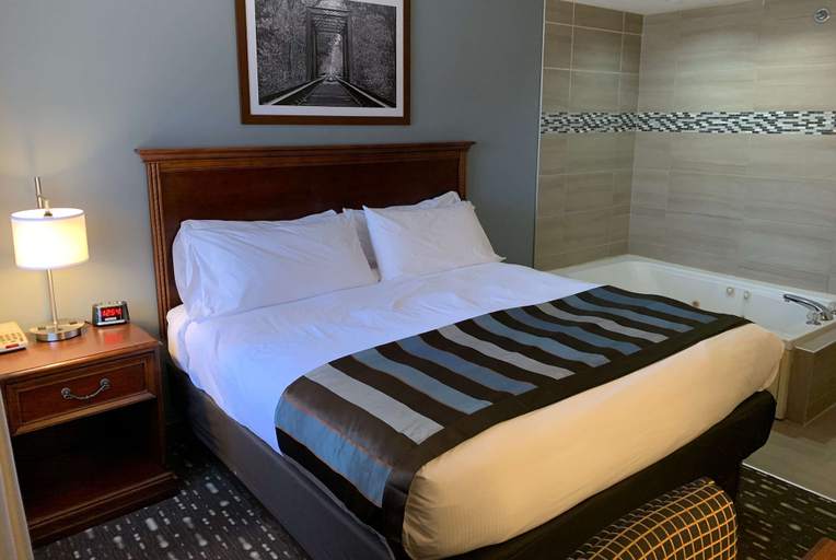 Bedroom 2, Wingate by Wyndham Brighton, Livingston