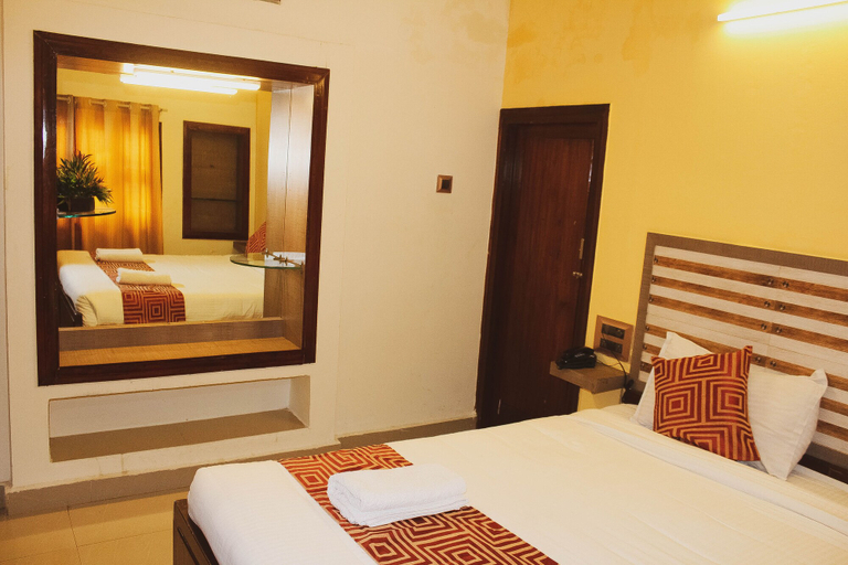 Bedroom 3, Kaveri Hotel, Mysore