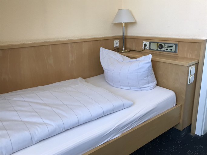 Bedroom 4, Hotel An Der Stadtmauer, Unstrut-Hainich-Kreis