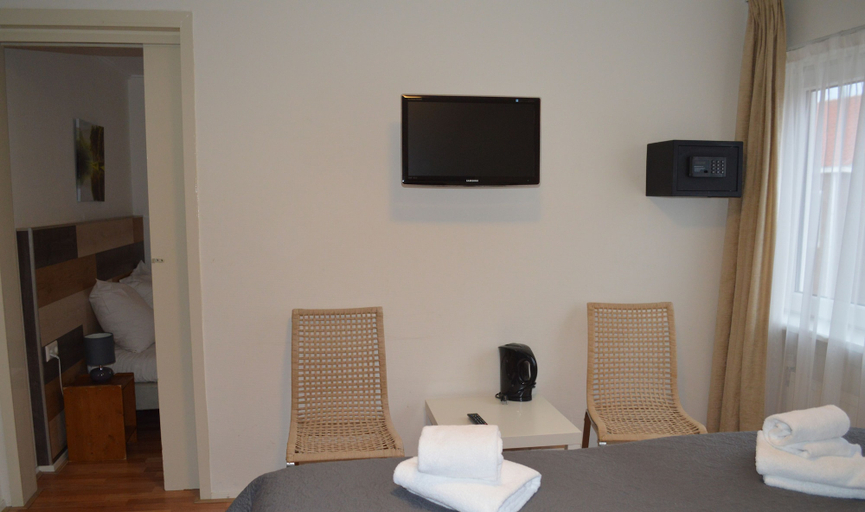 Bedroom 3, Hotel Valkenhof, Veere