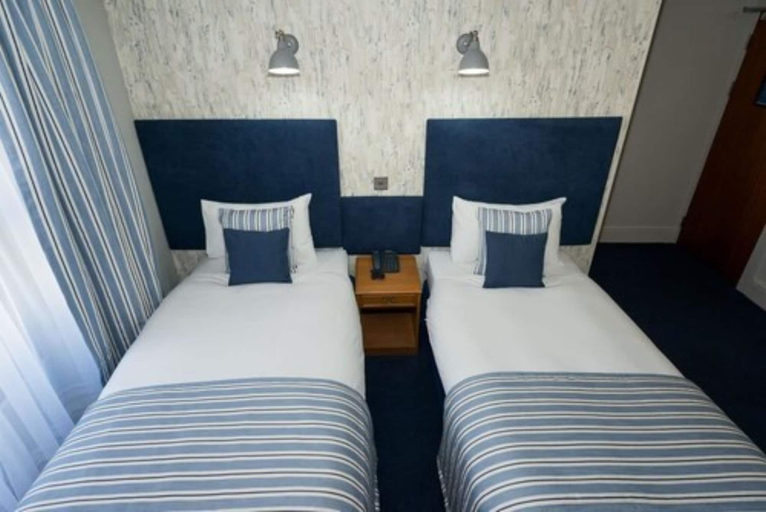 Bedroom 3, Falcon Hotel, Carmarthenshire