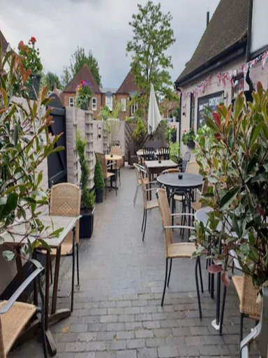 Others 5, The White Hart Hotel, Hertfordshire