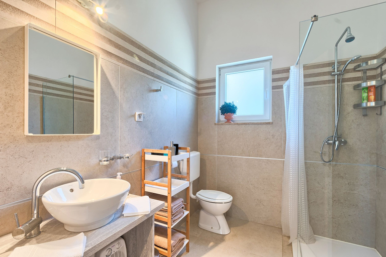 Bathroom 3, Villa 1521, Žminj