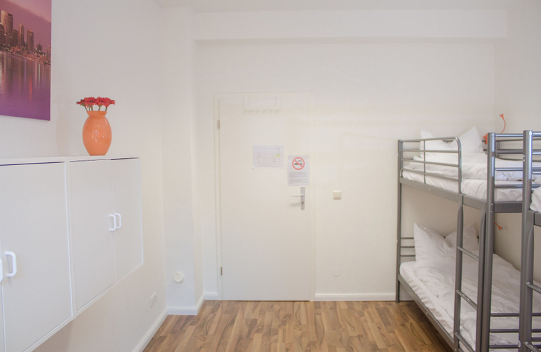 Bedroom 3, MAC City Hostel, Hamburg