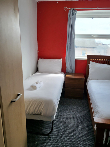 Bedroom 2, Tulip Hotel, Blackpool
