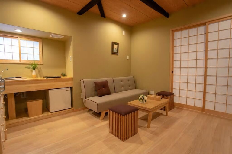 Others 4, Tsuru Inn-Tsurumibashi, Osaka