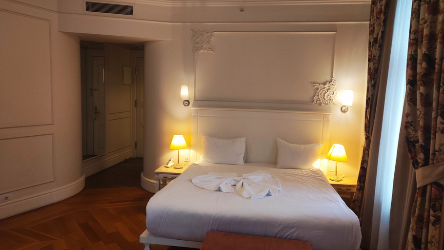 Bedroom 4, Corinne Art & Boutique Hotel, Beyoğlu