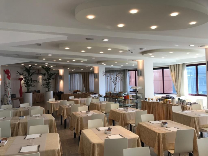 Food & Drinks 5, Hotel Caraibi, Ravenna