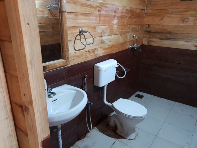 Bathroom 3, The Cool Huts, North Goa