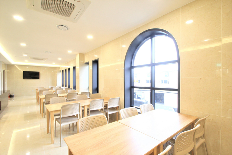Food & Drinks 5, Hotel Prima, Sasang