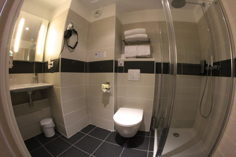 Bathroom 5, Splendid Hôtel Camargue, Gard