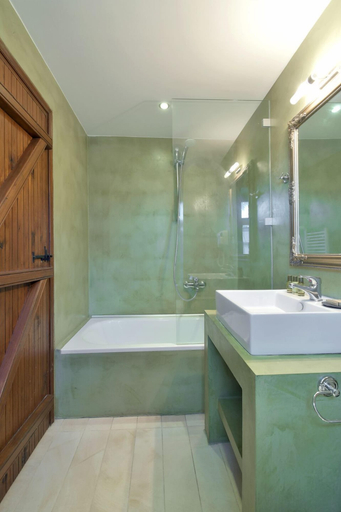 Bathroom 4, Ameliko Zagori, Epirus