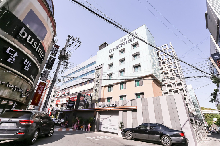Exterior & Views 2, Cherish Hotel, Buk
