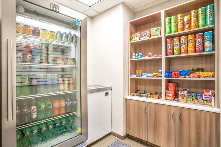 Food & Drinks 5, Microtel by Wyndham Vernal / Naples, Uintah