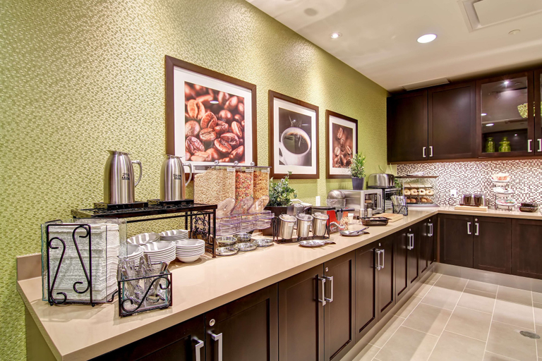 Food & Drinks 5, Homewood Suites by Hilton Waterloo/St. Jacobs, Waterloo