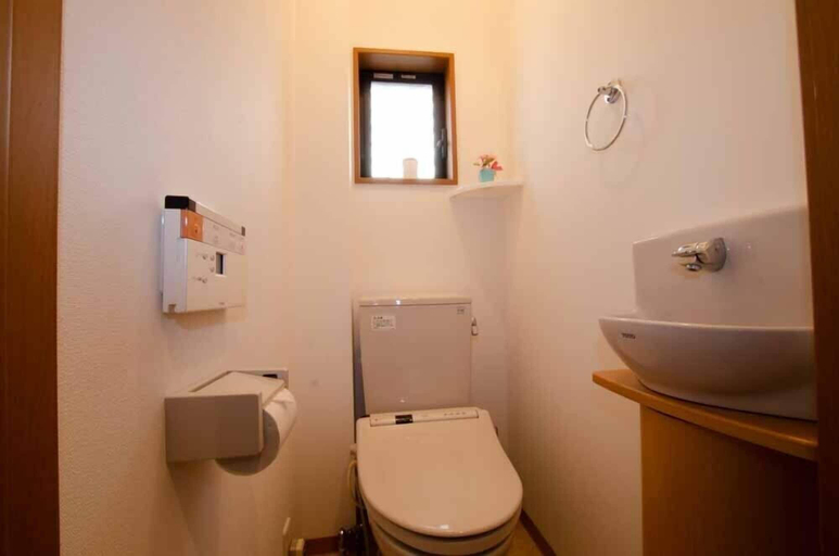 Bathroom 3, Koueki, Kyoto
