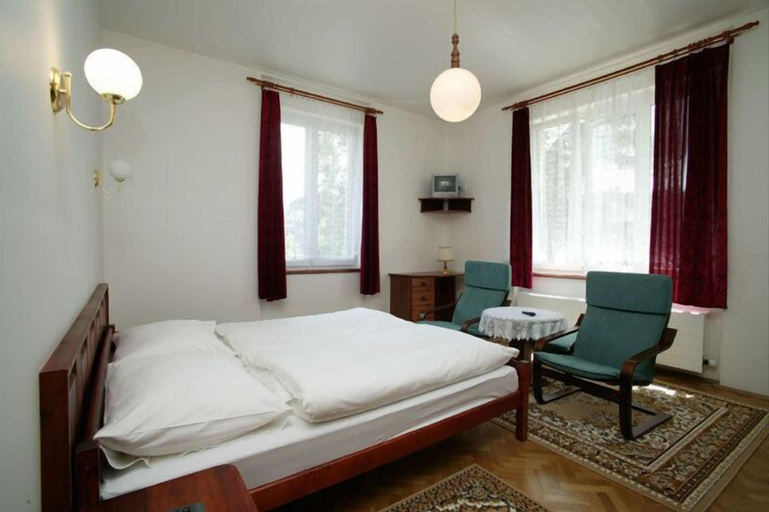 Bedroom 3, Hotel Pawlovnia, Praha 8