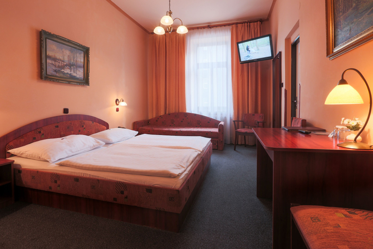 Bedroom 3, Hotel Victoria, Plzeň