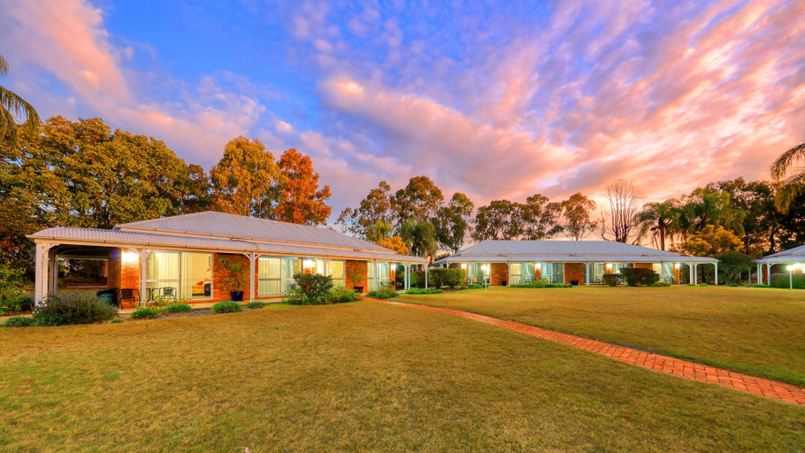 Exterior & Views 2, Chinchilla Great Western Motor Inn, Chinchilla