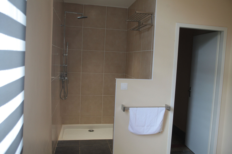 Bathroom 5, Habitation du Comté, Sainte-Rose