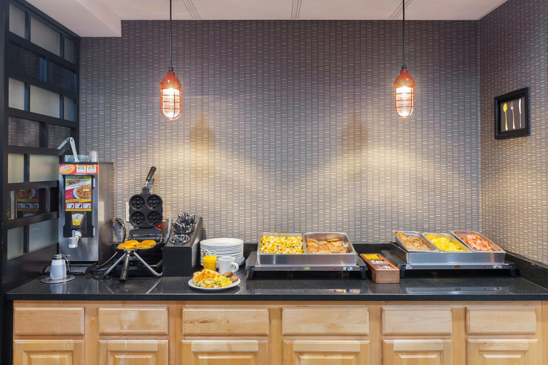 Food & Drinks 5, Four Points by Sheraton Charlotte - Pineville, Mecklenburg