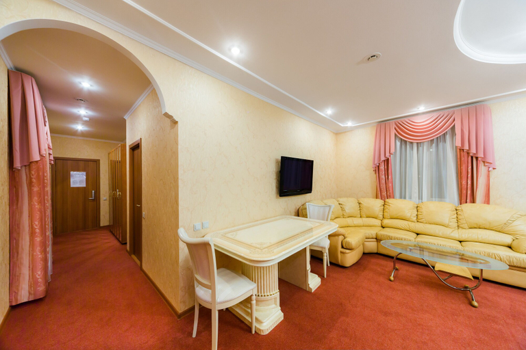 Others 5, Prestige House Verona, Vysokogorskiy rayon