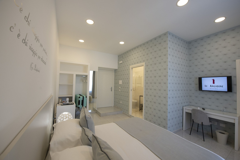 Bedroom 3, Le Angioine Rooms, Napoli