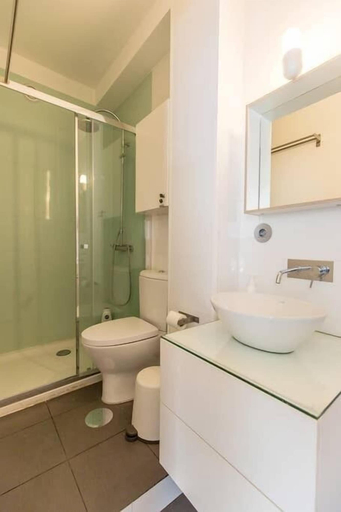 Bathroom 3, Porto Haven - Downtown by the Metro, Porto
