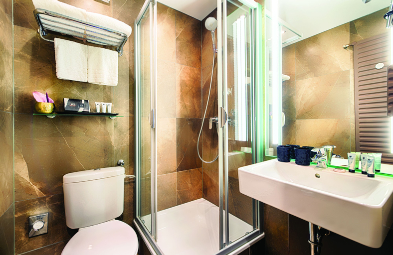Bedroom 5, NYX Hotel Mannheim by Leonardo Hotels, Mannheim