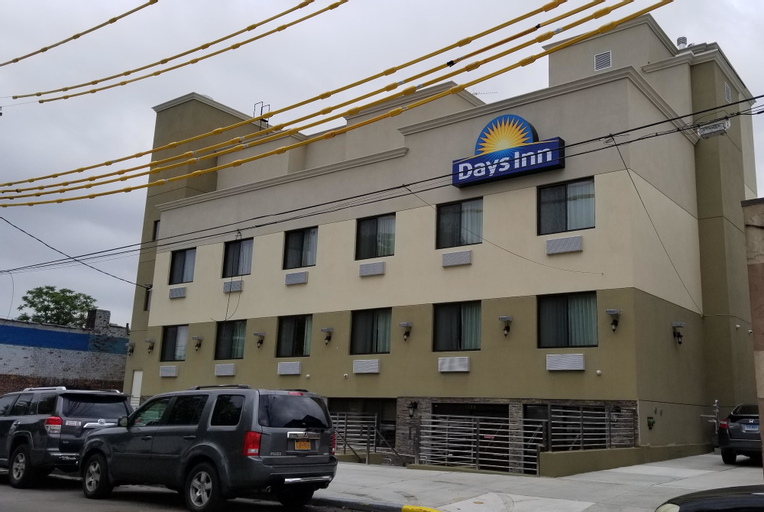 Days Inn by Wyndham Brooklyn Marine Park, New York