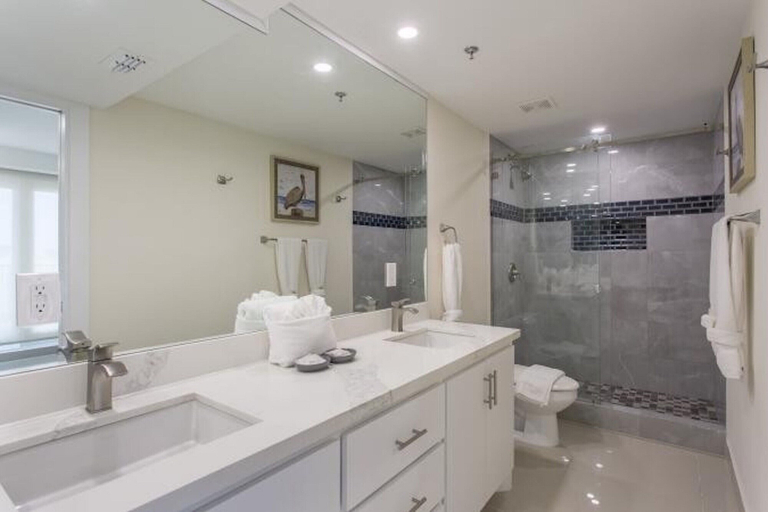 Bathroom 4, Solare Tower Condominium 405, Cameron