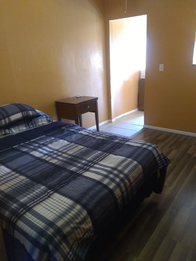 Bedroom 4, Gipson Inn Motel, Okaloosa