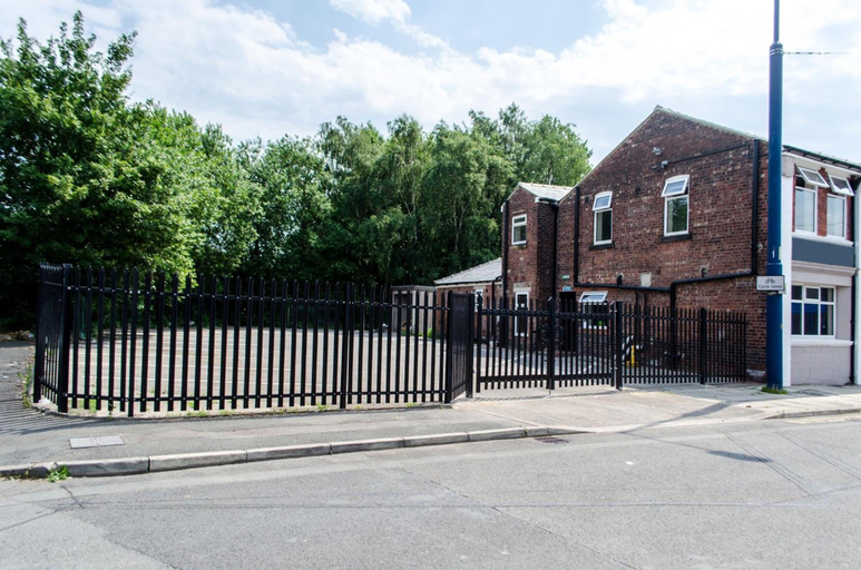 Exterior & Views 2, Trivelles Hotels - Eccles New Road, Salford