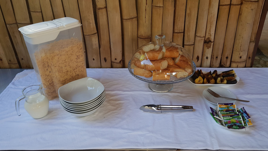 Food & Drinks 5, Mi Vida Lodge, Aguirre